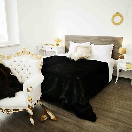 Отель Relais Baroque Рим Экстерьер фото